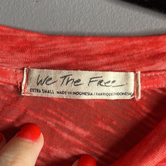 We the Free Night Sky Venice Red Shirt Size XS - Picture 3 of 7